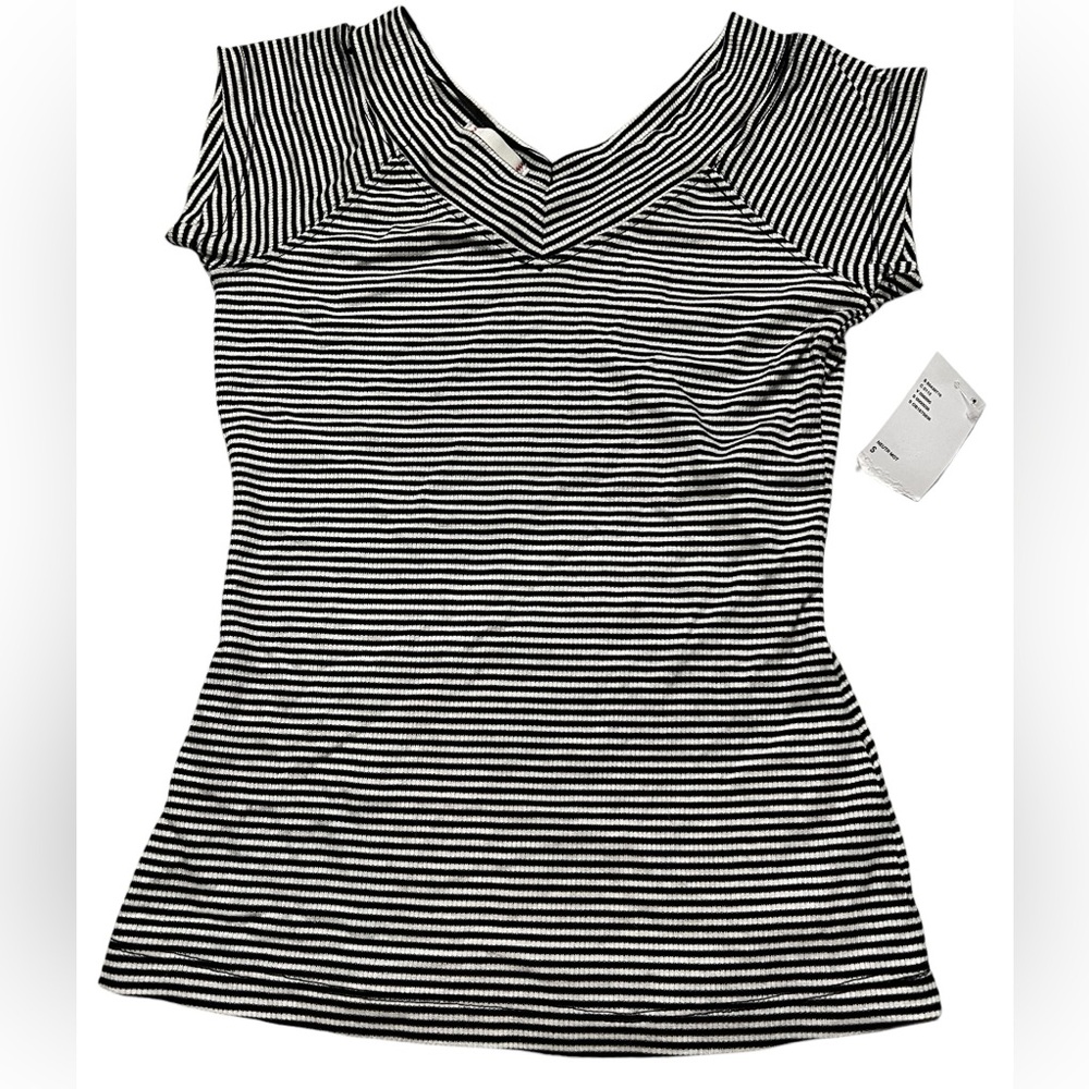 BDG Urban Outfitters Black & White Stripe NWT size S